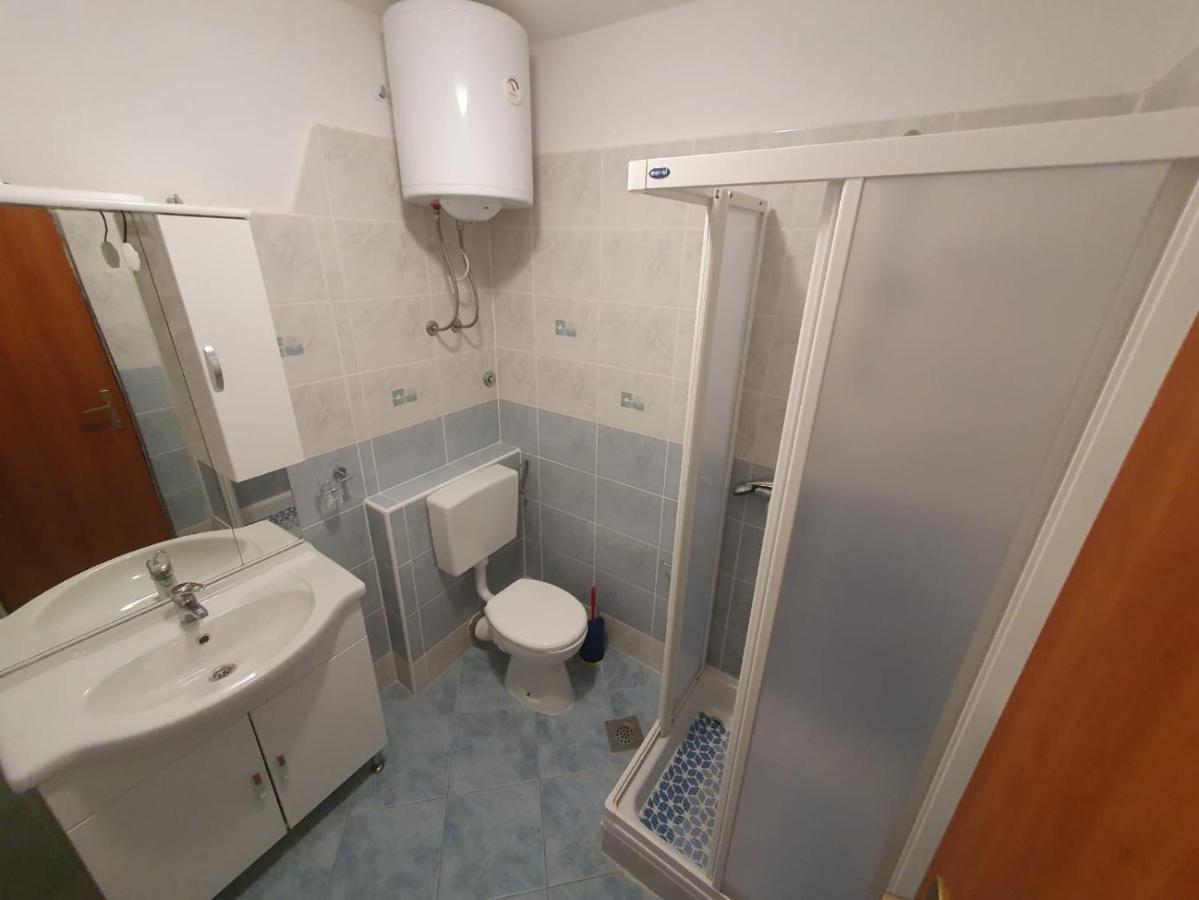 Francis Appartements Pakoštane Exteriör bild
