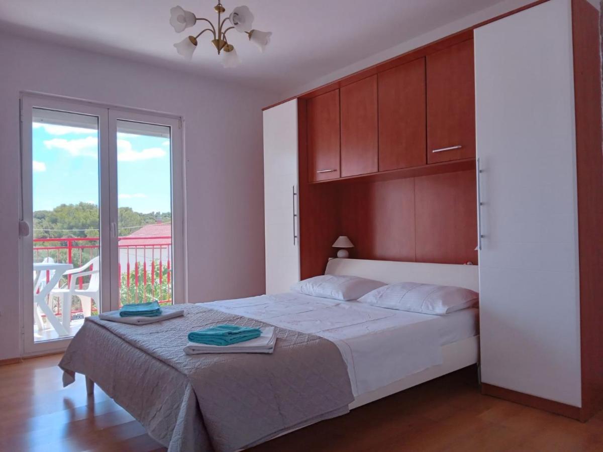 Francis Appartements Pakoštane Exteriör bild