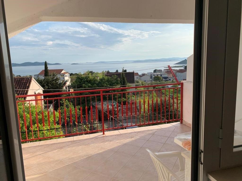 Francis Appartements Pakoštane Exteriör bild